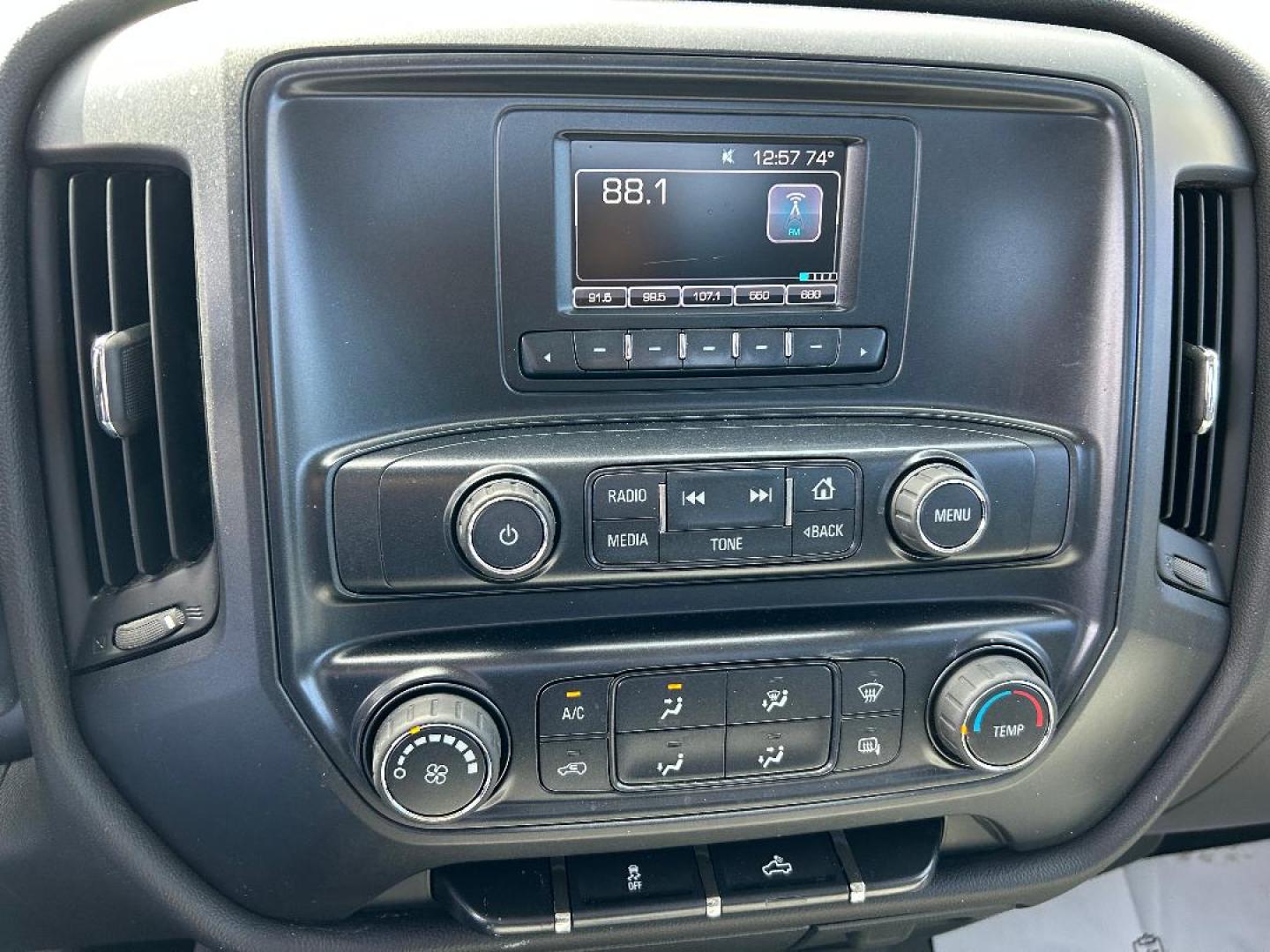 2016 Chevrolet Silverado 1500 Work Truck Double Cab 2WD (1GCRCNEH7GZ) with an 4.3L V6 OHV 12V engine, 6A transmission, located at 1687 Business 35 S, New Braunfels, TX, 78130, (830) 625-7159, 29.655487, -98.051491 - Photo#10