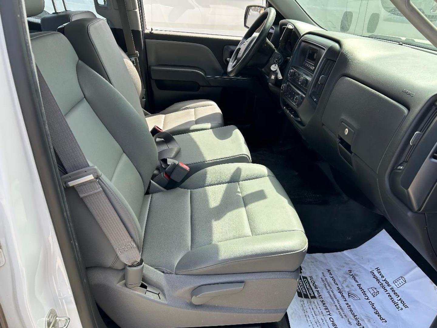 2016 Chevrolet Silverado 1500 Work Truck Double Cab 2WD (1GCRCNEH7GZ) with an 4.3L V6 OHV 12V engine, 6A transmission, located at 1687 Business 35 S, New Braunfels, TX, 78130, (830) 625-7159, 29.655487, -98.051491 - Photo#6